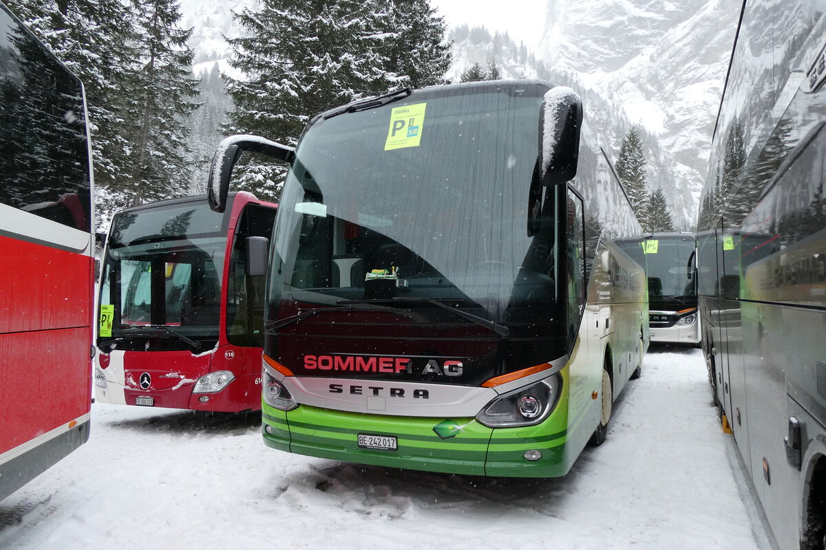 (283'936) - Sommer, Gr�nen - BE 242'017 - Setra am 10. Januar 2026 in Adelboden, Unter dem Birg