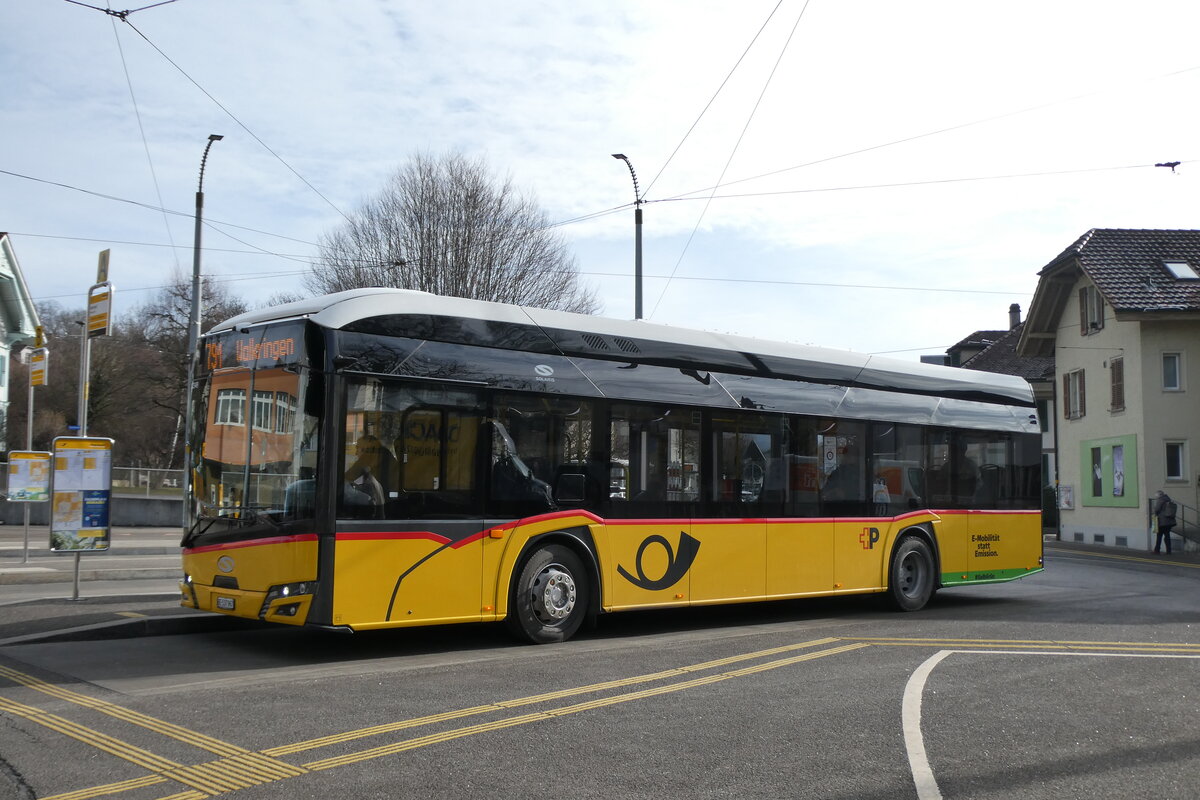 (284'310) - PostAuto Bern - BE 537'967/PID 12'349 - eSolaris am 22. Januar 2026 beim Bahnhof Worb Dorf