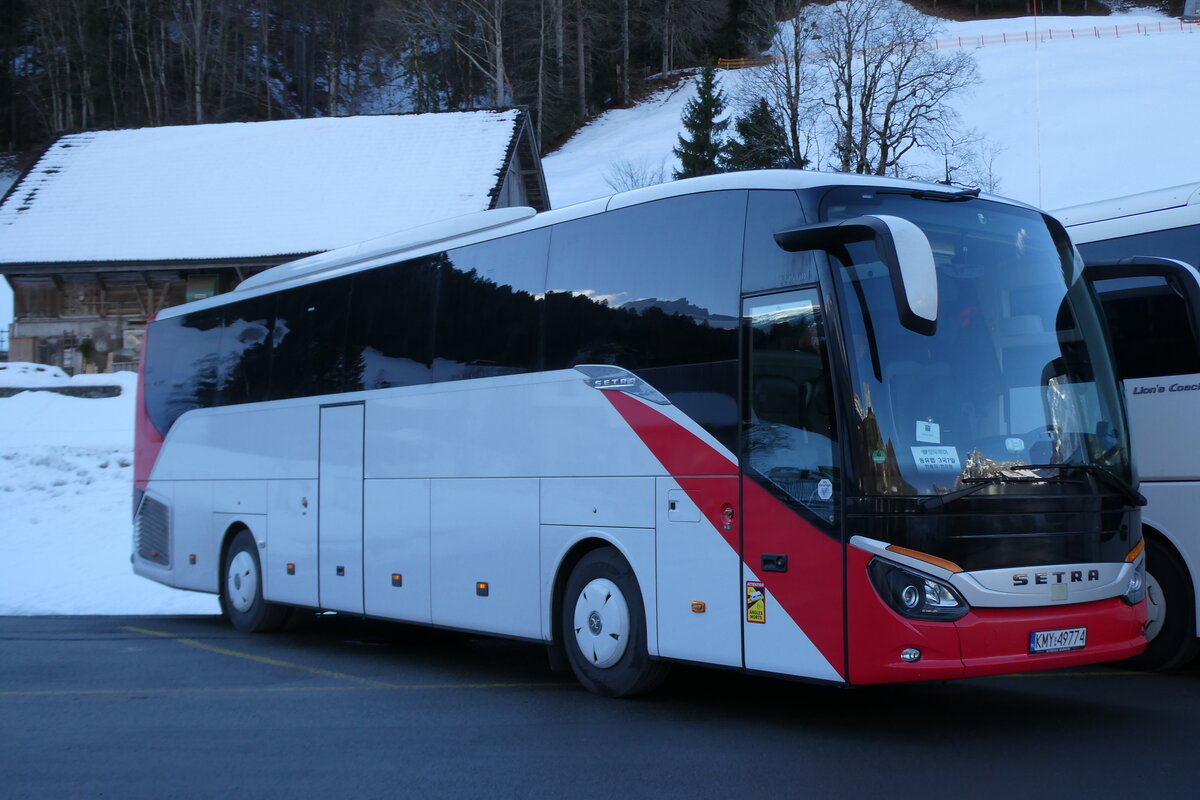 (284'574) - Aus Polen: ??? - KMY 49'774 - Setra am 3. Februar 2026 in Engelberg, Talstation Titlis
