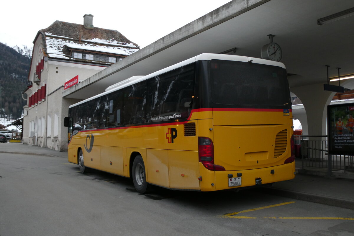 (284'861) - Terretaz, Zernez - GR 75'003/PID 11'204 - Setra (ex GR 178'309) am 14. Februar 2026 beim Bahnhof Zernez