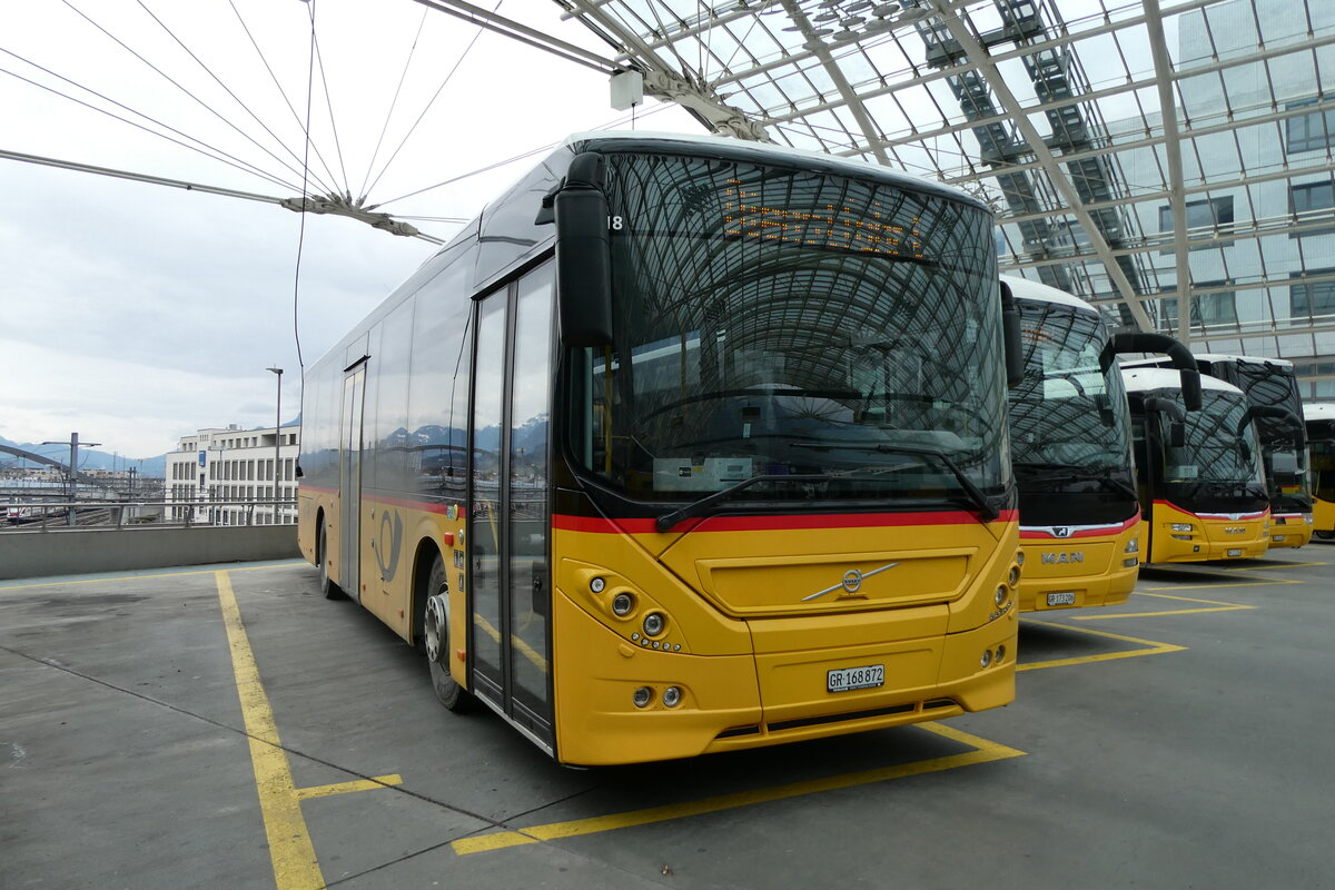 (284'906) - PostAuto Graub�nden - GR 168'872/PID 11'218 - Volvo am 14. Februar 2026 in Chur, Postautostation