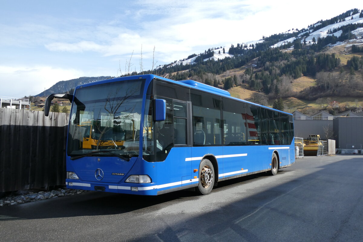 (285'019) - Tritten, Zweisimmen - Mercedes (ex AFA Adelboden Nr. 94) am 22. Februar 2026 in Frutigen, Garage AFA