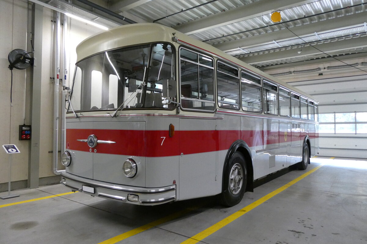 (286'077) - Borer, Neuhausen - Nr. 7 - Saurer/T�scher (ex Heiniger, B�tzberg; ex ASS Schleitheim Nr. 22; ex ASS Schleitheim Nr. 7) am 11. April 2026 in Schaffhausen, Regionalbusgarage VBSH