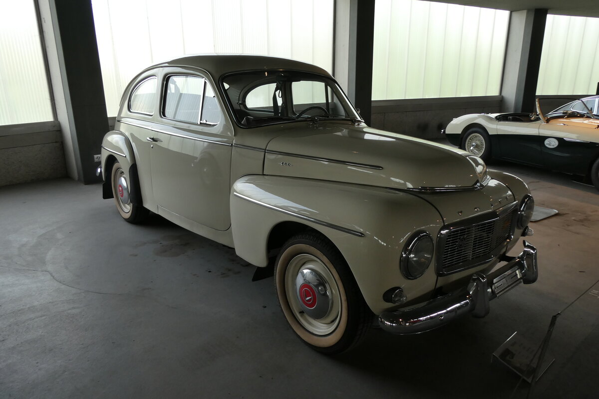 (286'183) - Volvo am 16. April 2026 in Muttenz, Pantheon