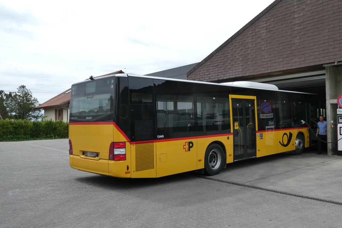 (286'490) - Funi-Car, Biel - Nr. EP27/BE 832'543/PID 12'449 - MAN (ex PostAuto Zentralschweiz Nr. 564; ex Dr. Richard, A-Wien Nr. 1427) am 28. April 2026 in Nods, Garage