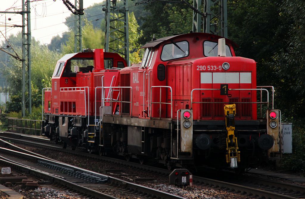 290 533-9 gezogen von 261 067-3, HH-Harburg, 28.09.12