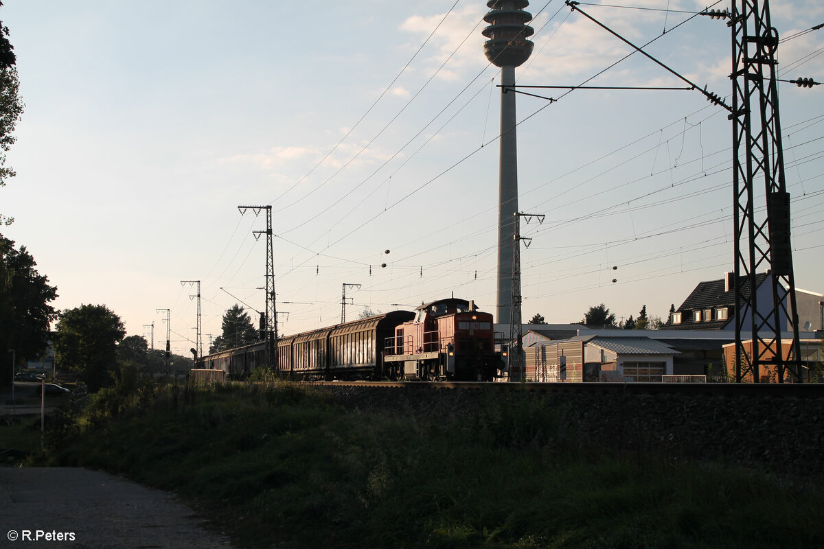 294 753-9 mit einer Übergabe in Nürnberg Hohe Marta in Richtung Rangierbahnhof. 26.09.23