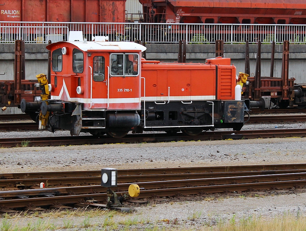 335 210-1 hat Wochendruhe im Rbf Maschen. 29.06.2013