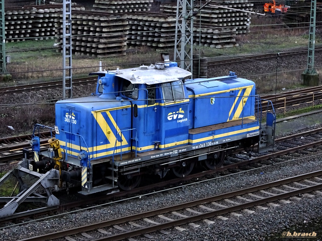 365 130-4 der EVB war abgestellt beim bahnhof hh-harburg,11.01.19