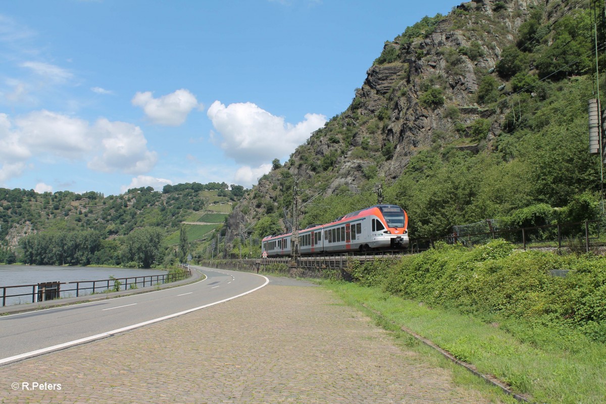 404 als SE25071 Koblenz - Wiesbaden kurz hinter der Loreley. 15.07.14