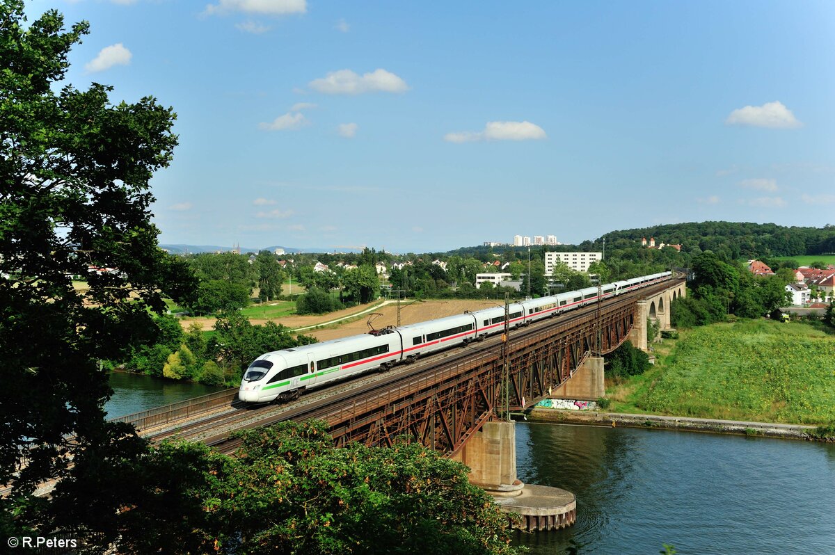 411 052-2  Travemünde  und 411 081-3  Horb am Necker  als ICE 90  Donauwalzer  Wien - Würzburg bei Mariaort. 21.08.21