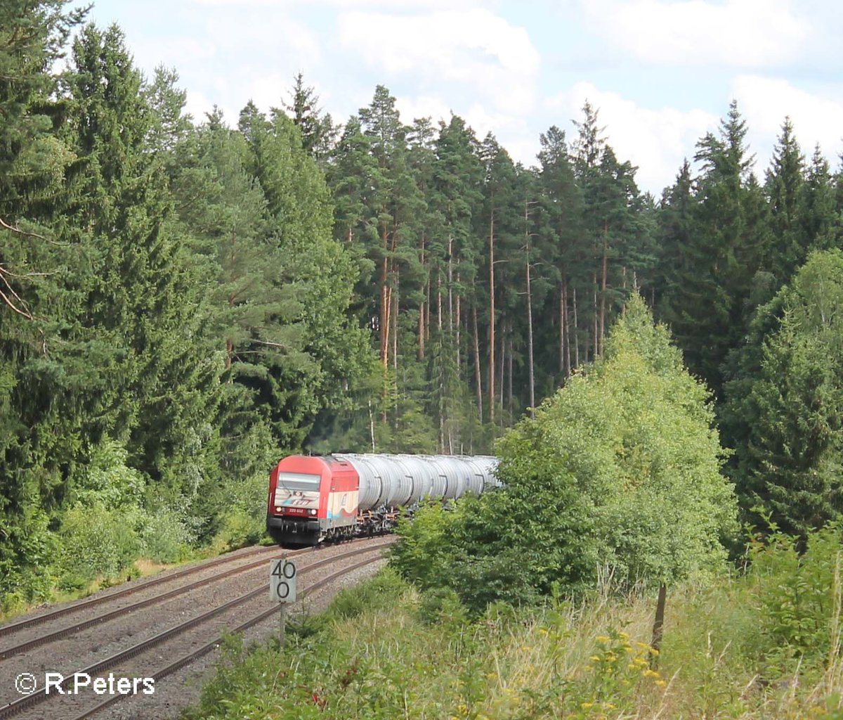 420 12 alias 223 032 mit einem nagelneuen Kesselzug aus Ingolstadt nach cheb kurz vor Pechbrunn. 30.07.16