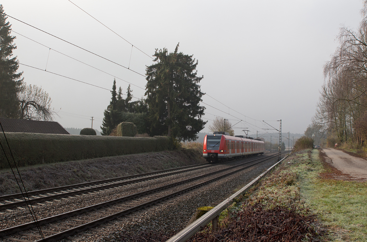 423 740-0 war am hochnebeligen 13.11.16 als S2 nach Erding in Markt Schwaben unterwegs.