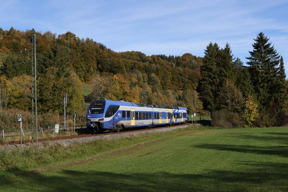 427 057 war am 28. Oktober 2023 bei Eisenrzt auf dem Weg nach Ruhpolding.