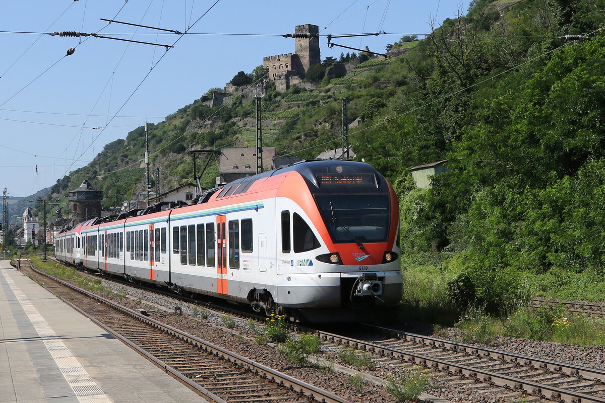 428 xxx bei der Ausfahrt aus Kaub in Richtung Frankfurt am 21. Juli 2021.