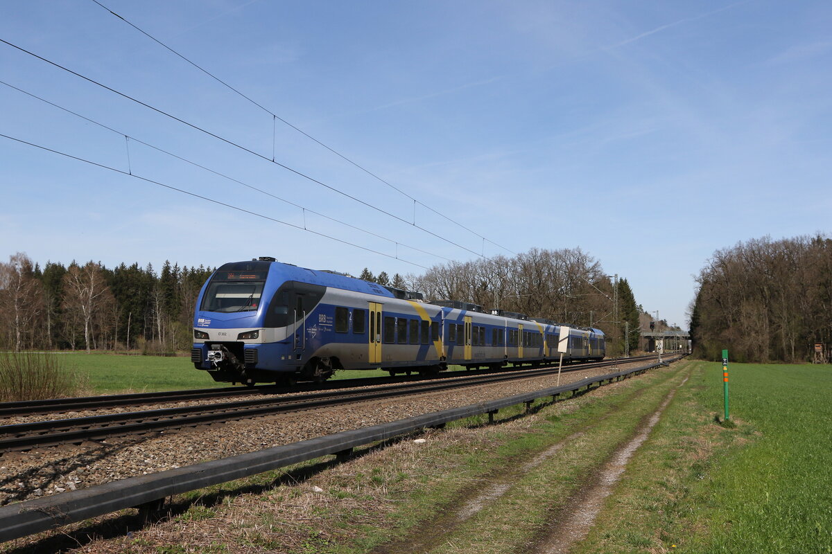 430 002 auf dem Weg nach Kufstein am 20. Mrz 2024 bei Brannenburg im Inntal.