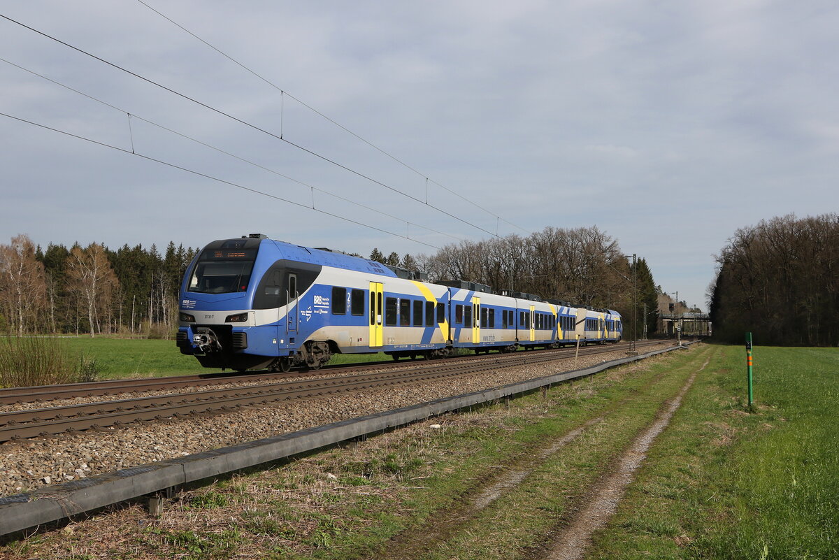 430 017 auf dem Weg nach Kufstein. Aufgenommen am 26. Mrz 2024 bei Brannenburg.