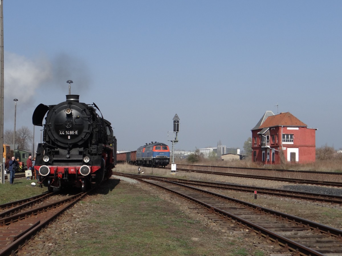 44 1486-8 zusehen beim Bw Fest in Sta�furt am 29.03.14.