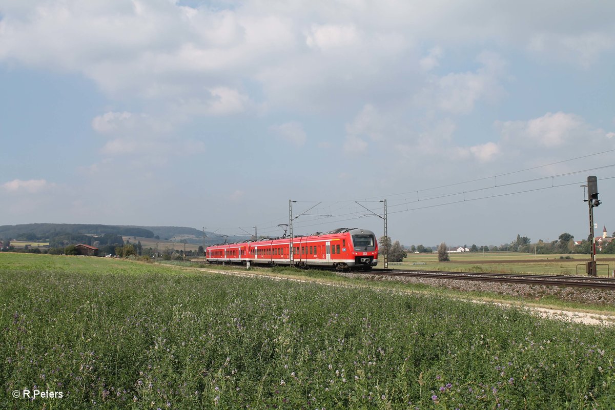 440 810-0 und 440 325-9 als RB 58113 Würzburg - Treuchtlingen kurz vor ihrem Ziel. 24.09.16