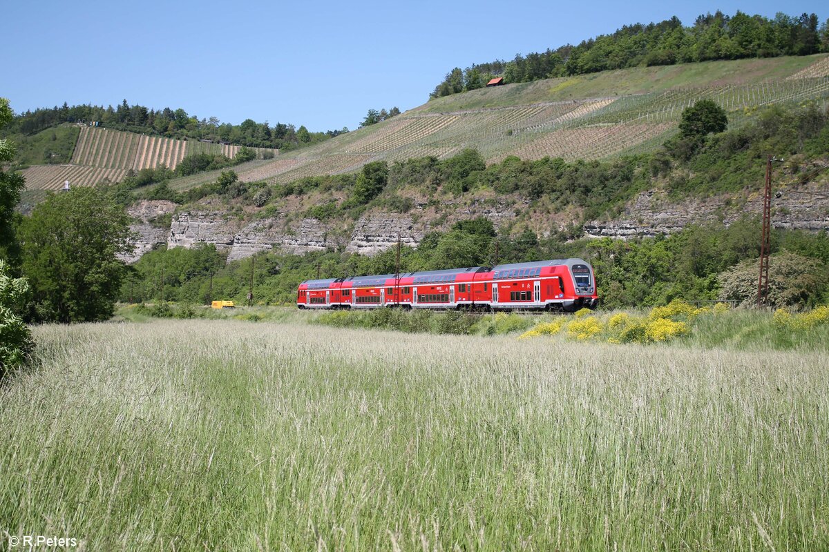 445 054-0 als RE55 RE 4618 Bamberg - Frankfurt/Main bei Himmelstadt. 02.06.21