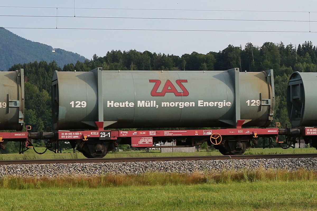 4454 023 (Lgms) mit einem  ZAS -Mllcontainer am 10. Juni 2021 bei bersee.