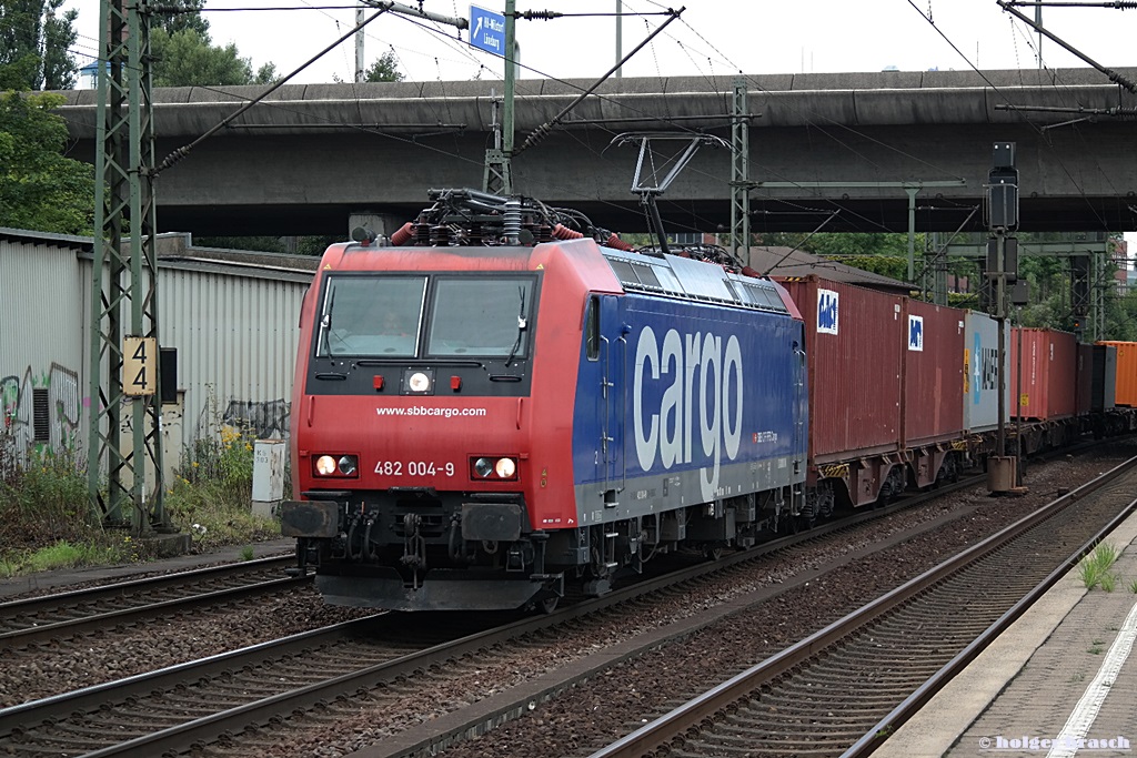 482 004-9 ist mit einen intermodal am 13.09.13 durch hh-harburg gefahren