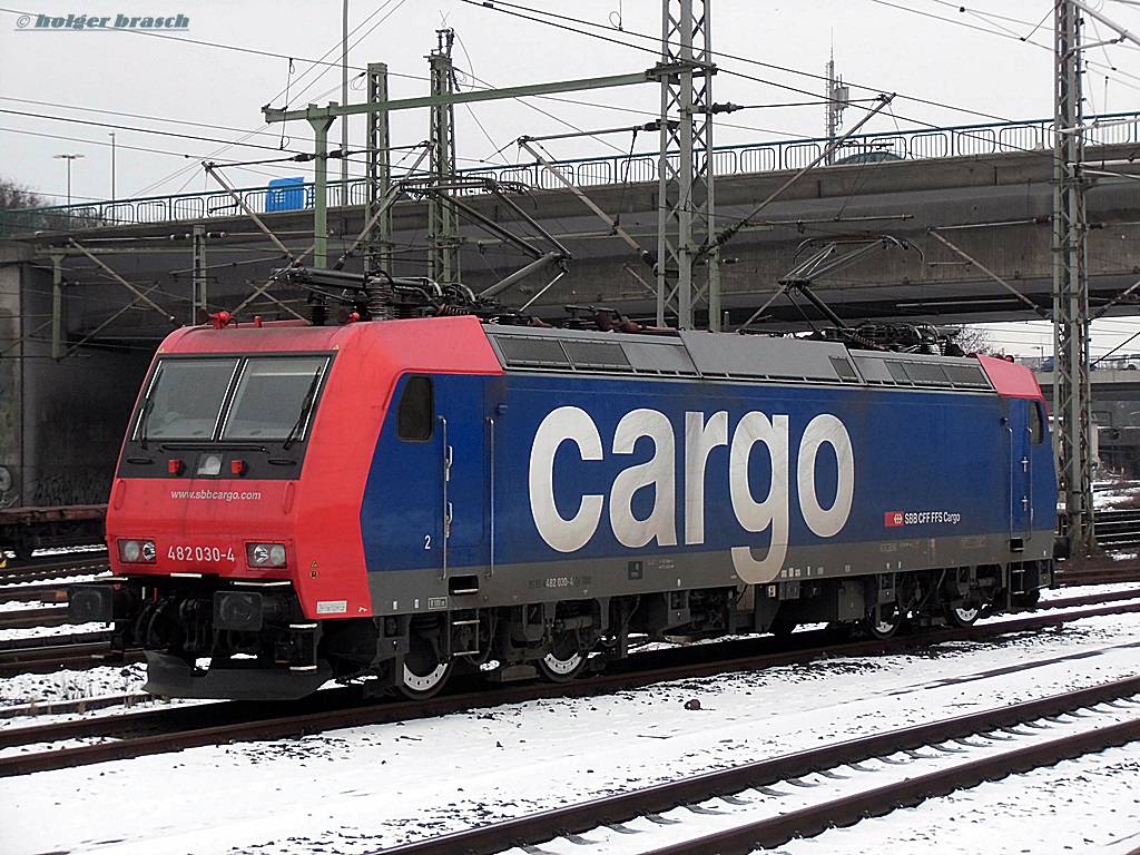 482 030-4 war abgestellt am 28.01.14 beim bhf harburg