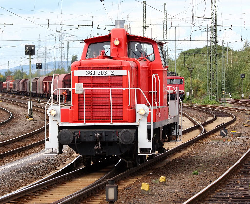 4.Lok: V60 303/260 303-3/360 303-2, Bj KHD 1957, Ausmusterung 31.07.2003, 480kW, 60km/h, Koblenz-Lützel 29.09.12