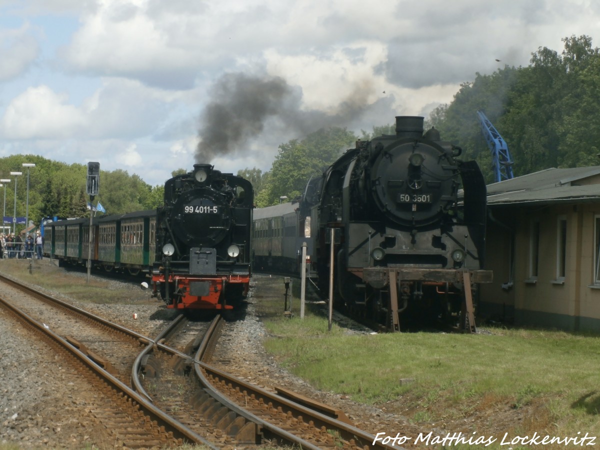 50 3501 abgestellt und RBB 99 4011 unterwegs nach Lauterbach Mole am 30.5.15