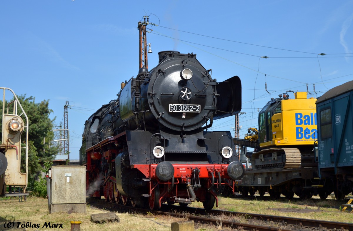 50 3552-2 musste sich nach der Rangierarbeit erstmal ausruhen beim Lokschuppen-Fest in Hanau am 14.06.2015