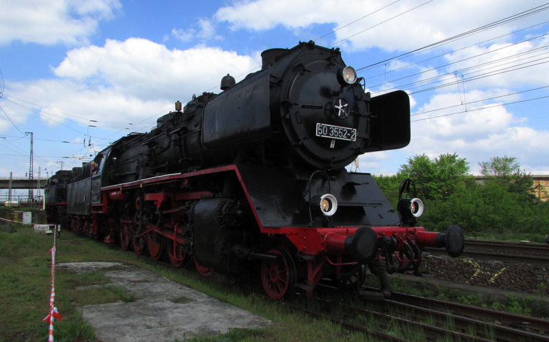 50 3552-2 stand am 04.Mai.2014 beim Lokschuppen-Fest in Hanau f�r F�hrerstandsmitfahrten zur verf�gung.Sie ist das Zugpferd des Vereins.