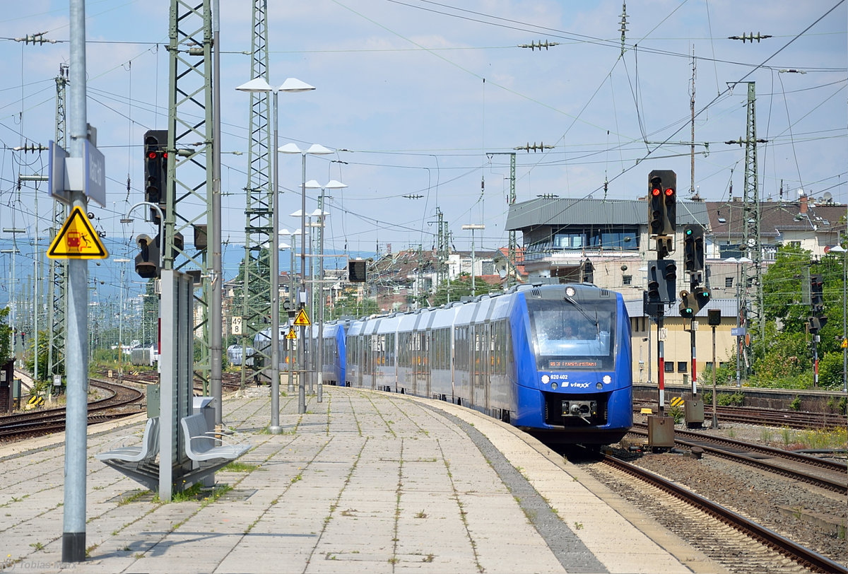 620 402 (vlexx) bei der Einfahrt in Mainz Hbf am 07.07.2016
