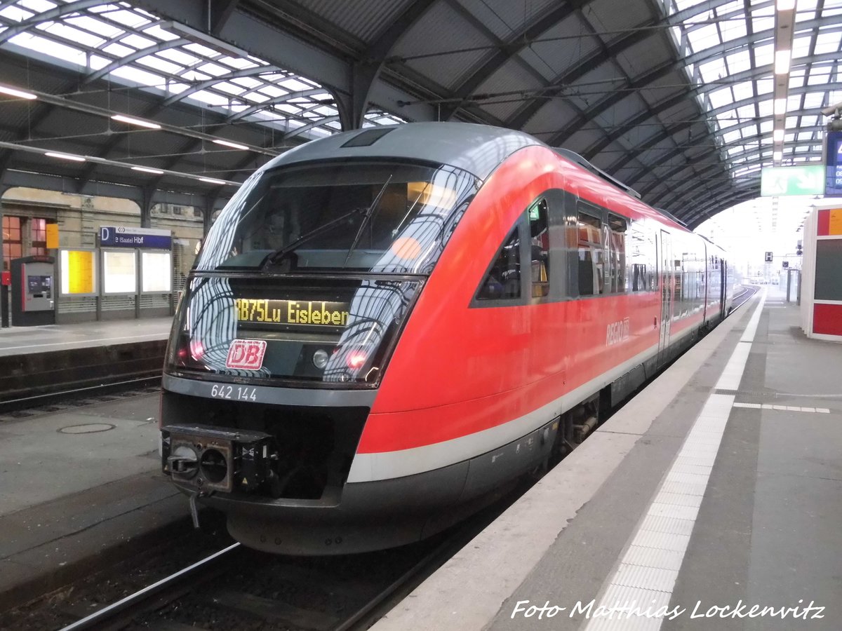 642 144 / 644 im Bahnhof Halle (Saale) Hbf am 31.3.16