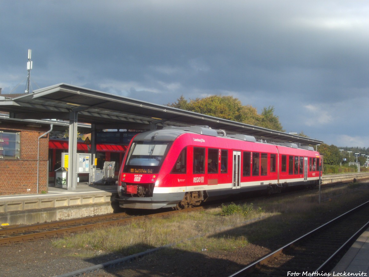 648 338 / 838 als RB mit ziel Bad St. Peter-Ording im Bahnhof Husum am 2.10.14