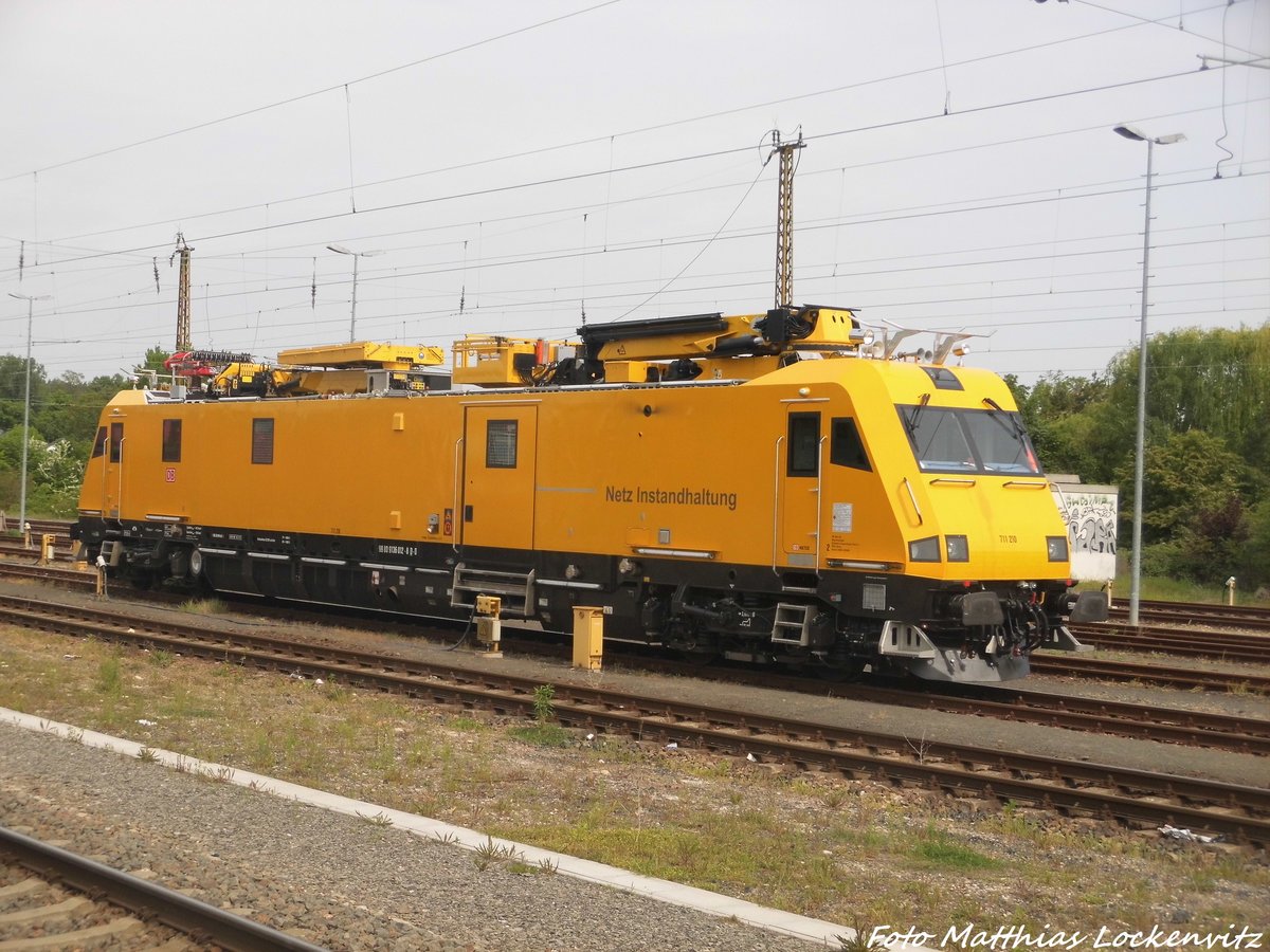 711 XXX im Bahnhof Halle (Saale) Hbf am 19.5.16