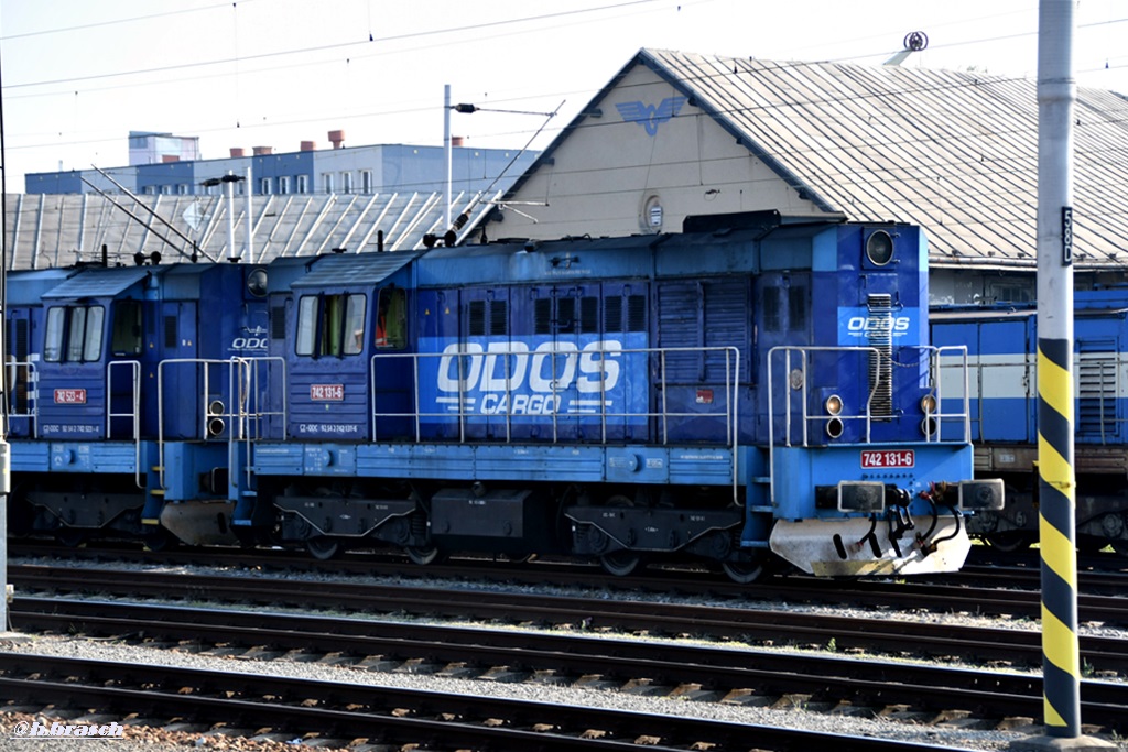 742 131-6 stand mit einer schwesterlok am bahnhof von breclav,19.09.18