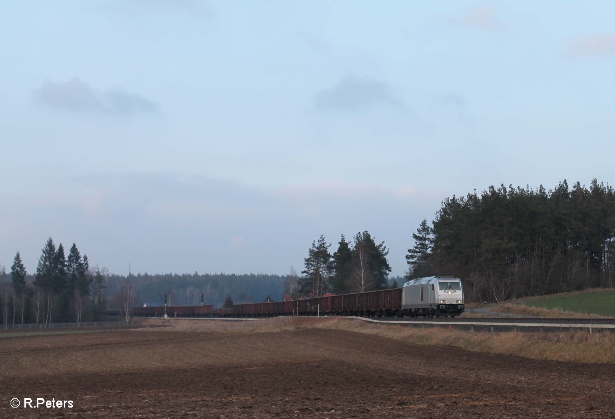 76 111 mit dem Könitzer Schrott bei Habnith bei Marktleuthen auf dem Weg nach Cheb. 09.03.16