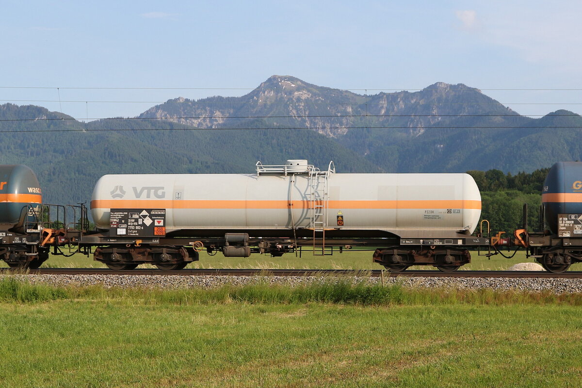 7793 002 (Zafgns) von  VTG  am 10. Juni 2021 bei bersee.