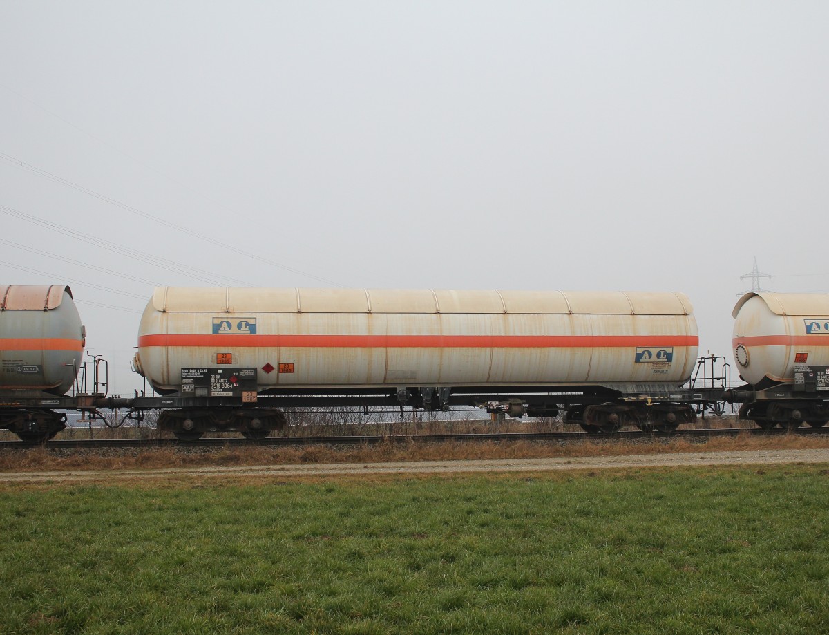 7918 306-1 (Zagkks) der  Aretz GmbH  am 30. Dezember 2015 bei Pirach.