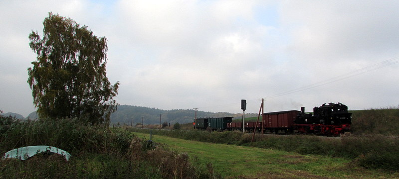 99 1608-1 kurz vor Serams an der G�llegrube am 12.Okt.13