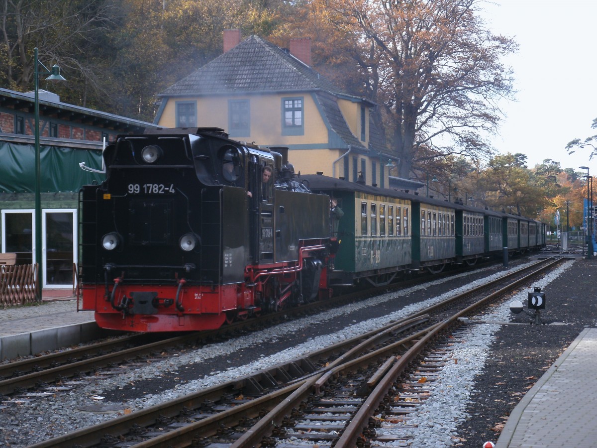 99 1782 brachte den P105 von Putbus,am 26.Oktober 2013,nach G�hren.