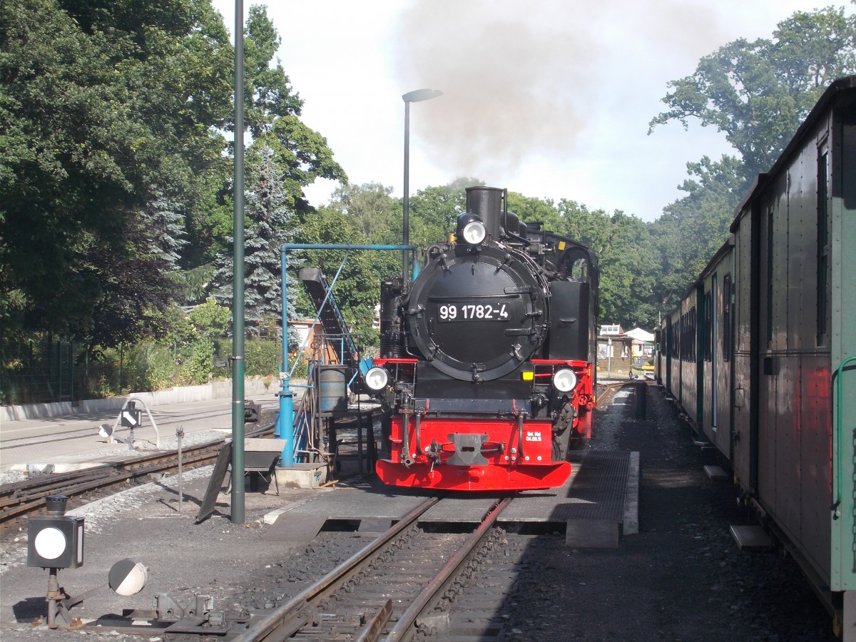 99 1782 nahm einen Schluck am G�hrener Wasserkran am 11.Juli 2015. Platz 2 (Bild des Monats) Juli.2015