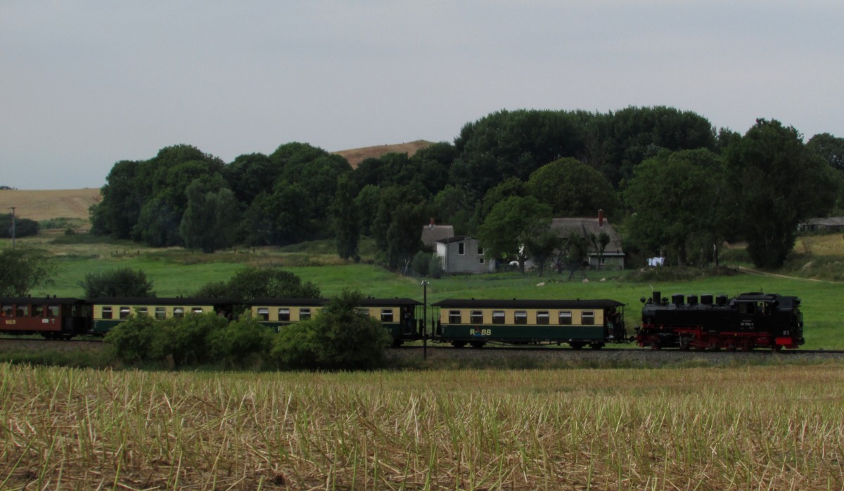 99 1784-0 rollt mit P 107 am 02.08.2014 am Gutshof Seelvitz vorbei