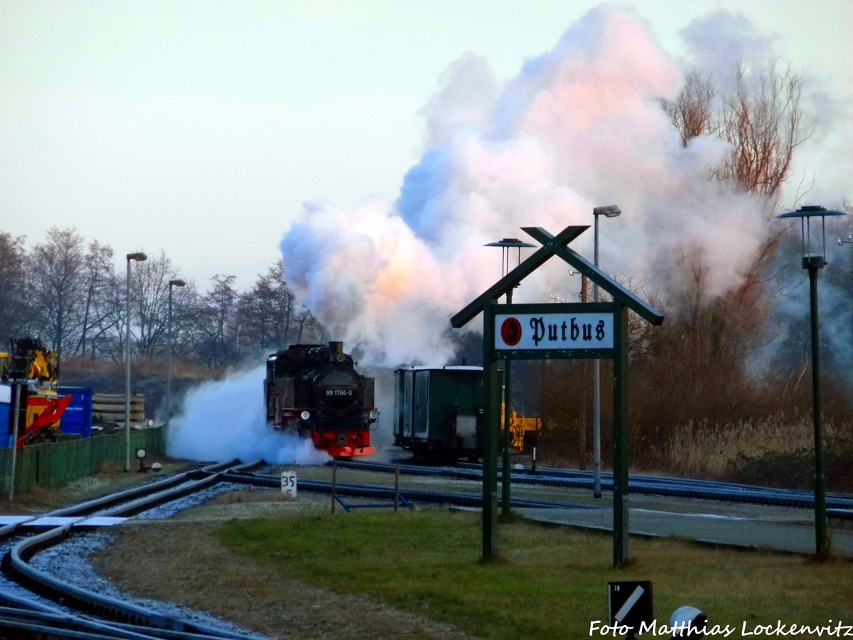 99 1784 der RBB beim Rangieren im Bahnhof Putbus am 30.12.16