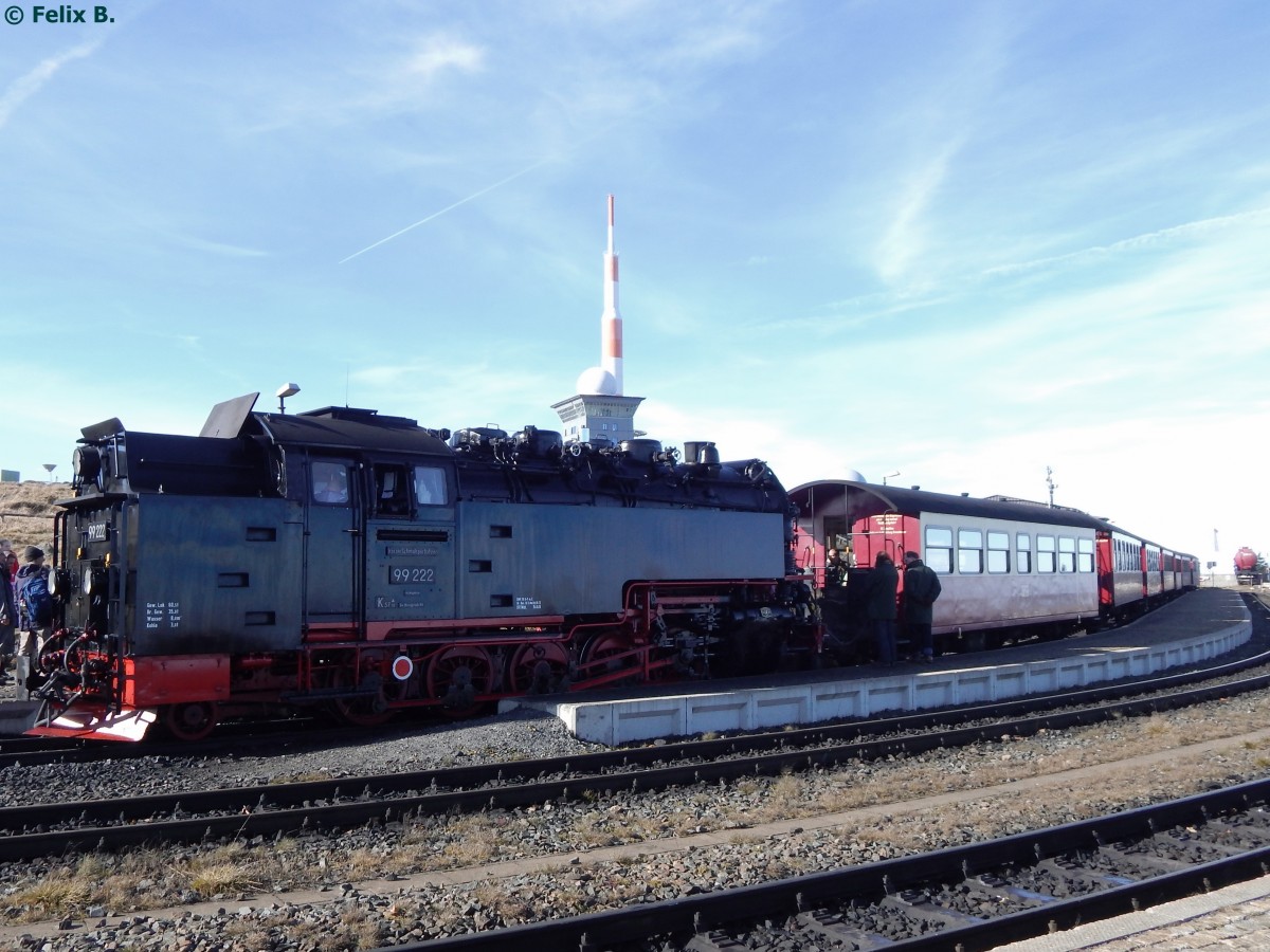 99 222 der HSB auf dem Brocken am 28.10.2015