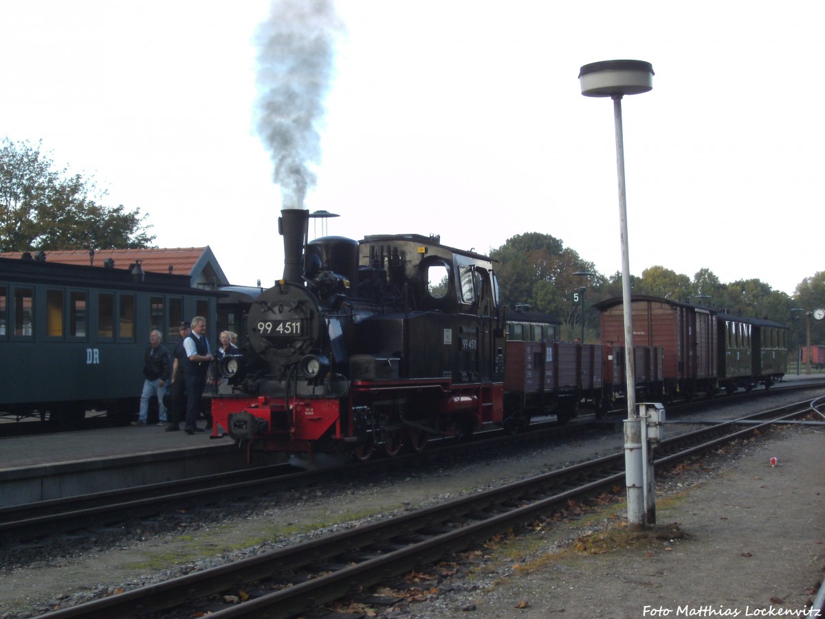 99 4511 mit dem Sonderzug im Bahnhof Putbus am 12.10.14