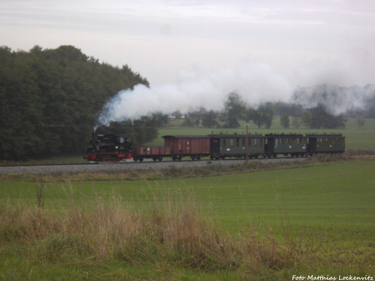 99 4511 nherte sich mit dem Sonderzug-GmP Putbus am 11.10.14