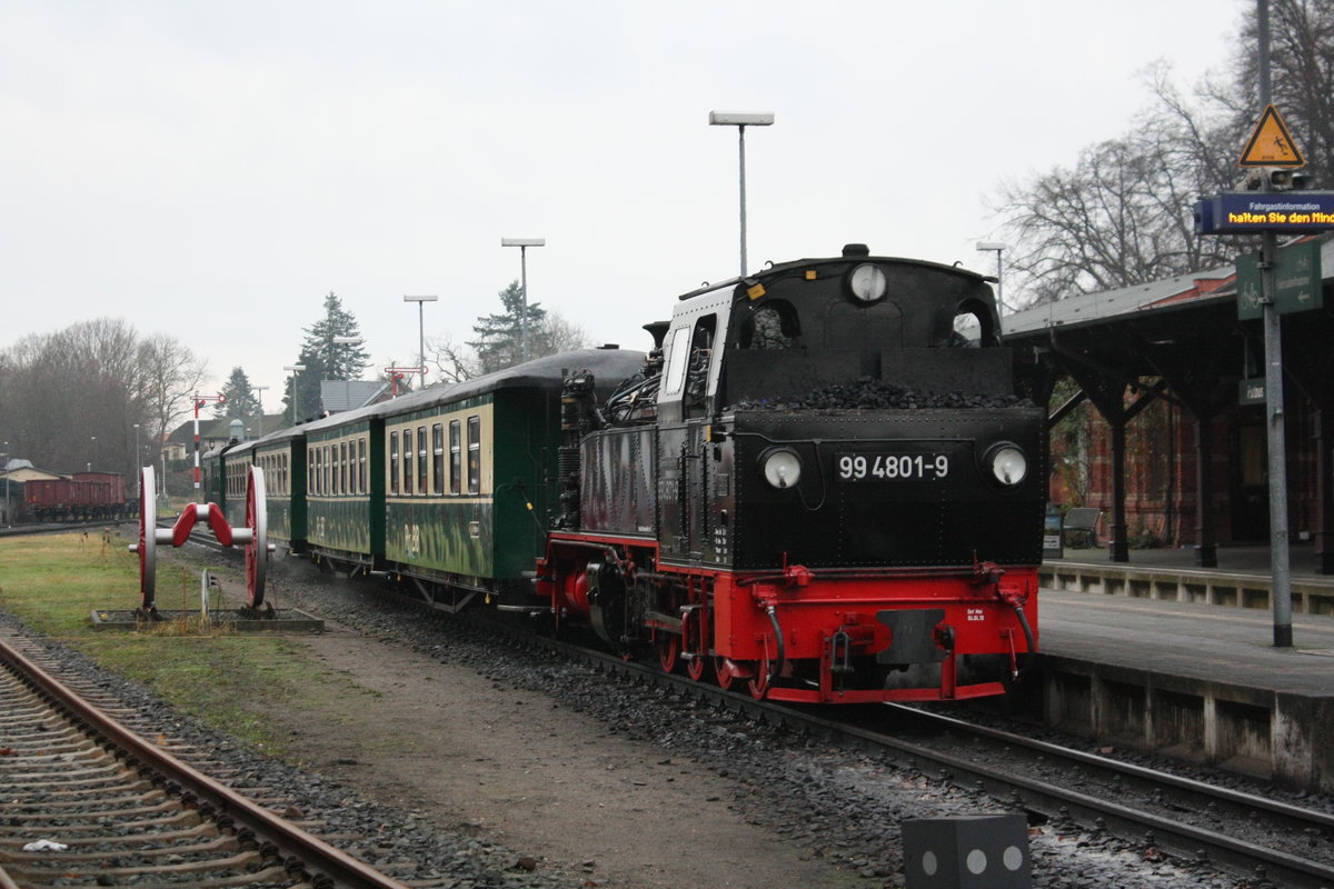 99 4801 im Bahnhof Putbus am 15.12.20