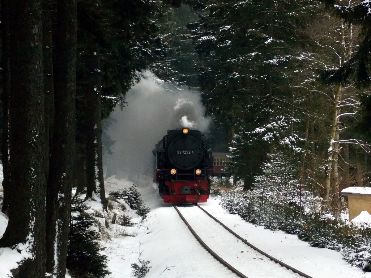 99 7232-4 bei der Einfahrt in Schierke am 6.1.2015.Fotograf war mein Vater.