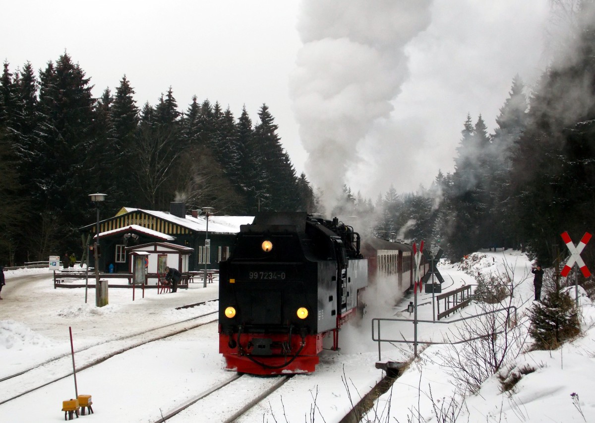 99 7234-0 bei der Ausfahrt aus Schierke am 6.1.2015.Fotograf war mein Vater.